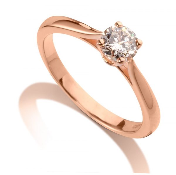 טבעת אירוסין קלאסית משובצת יהלום